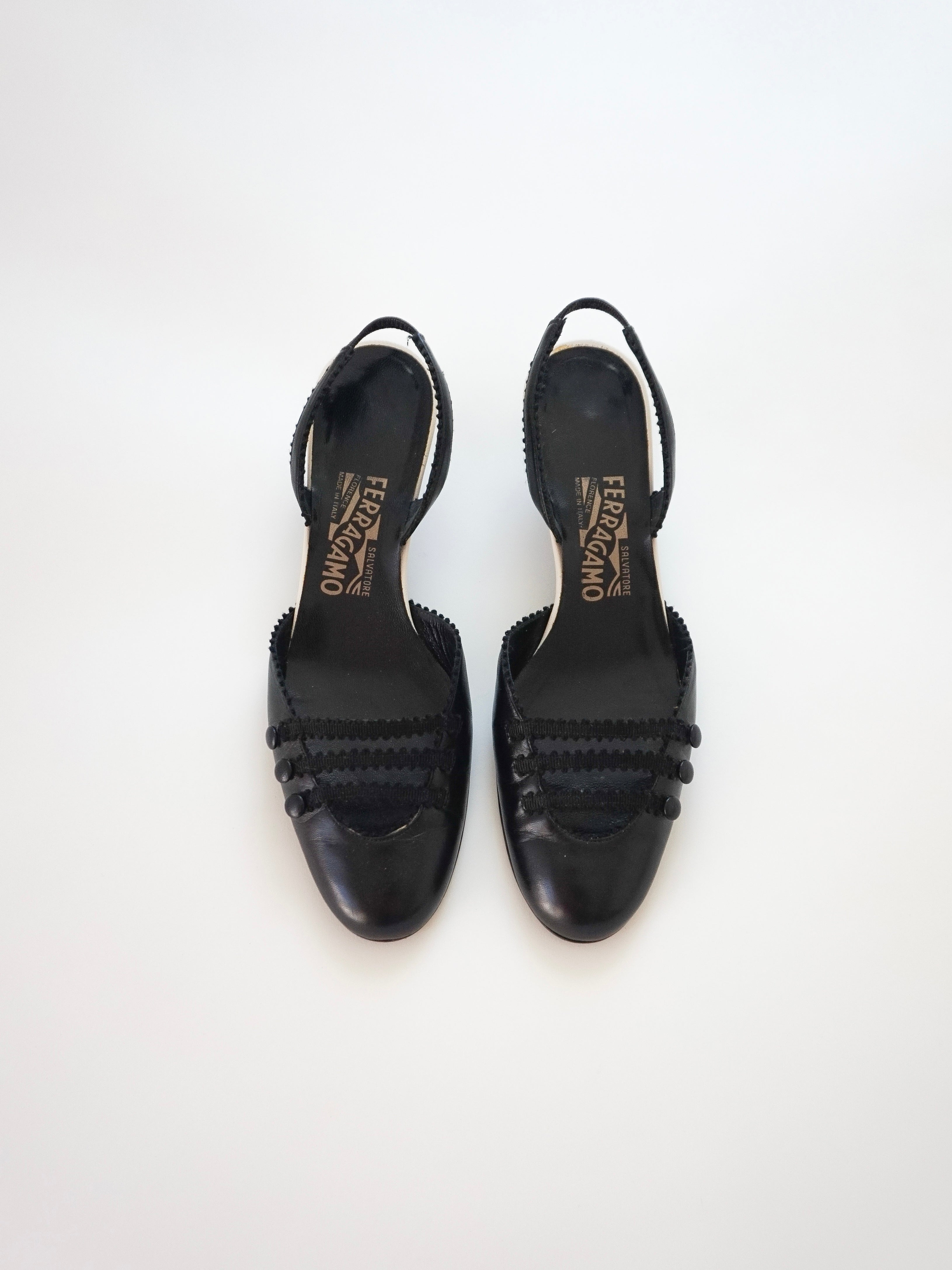 Salvatore Ferragamo Black White Mary Jane Strappy Leather Slingback Closed-Toe Kitten Heels (US 7 / US 7.5)