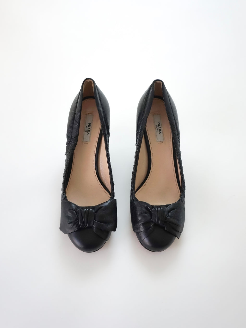 Prada Black Leather Bow Detail Round Closed-Toe Mid Heels (US 6)