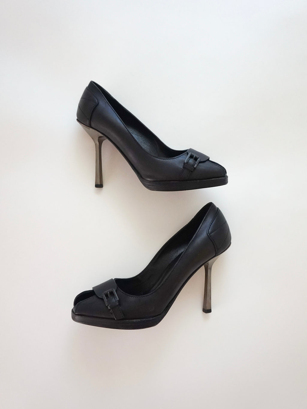 Gucci Black Leather Buckle Silver Heel Peep-Toe High Heels (US 6)