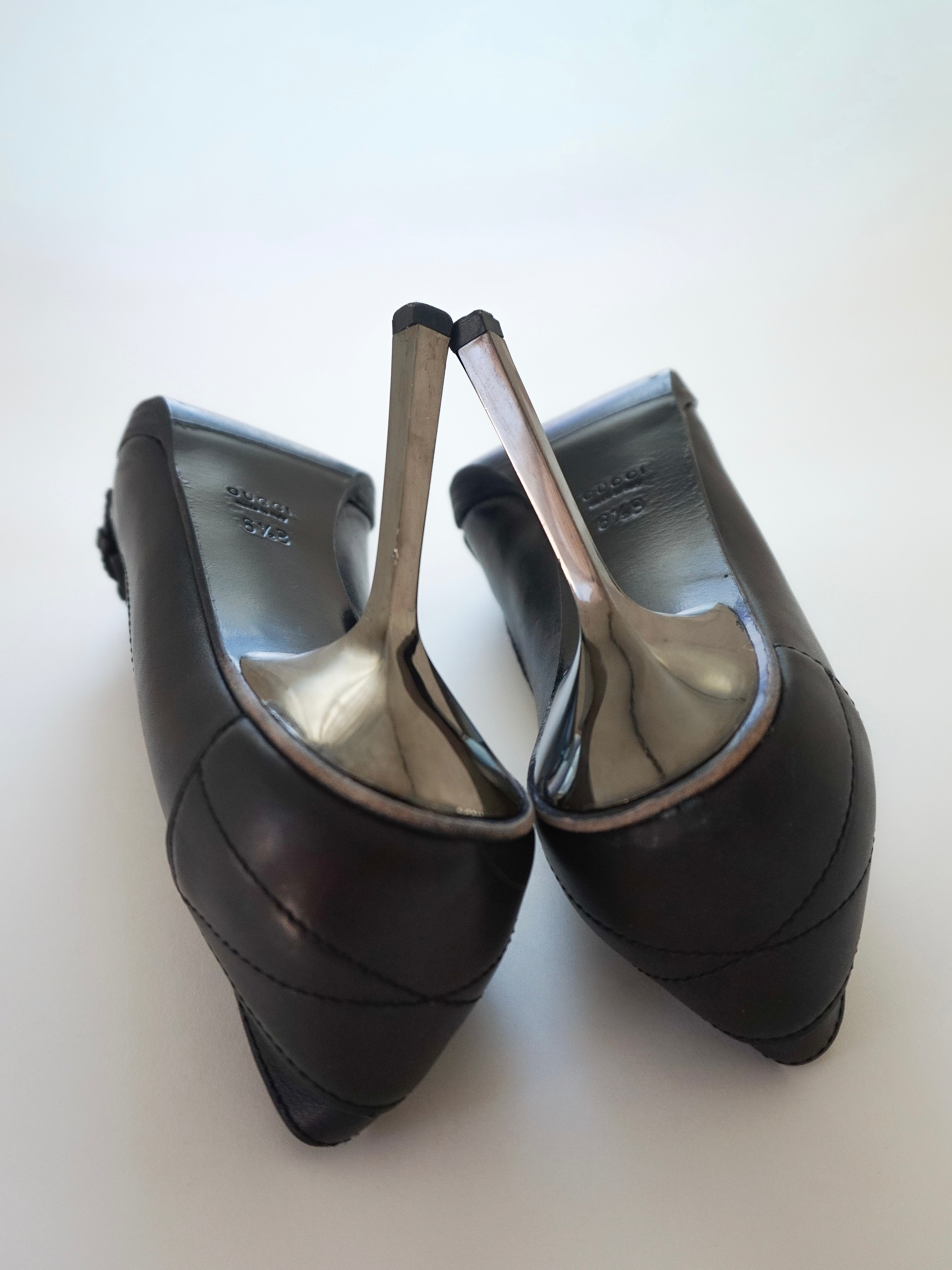 Gucci Black Leather Buckle Silver Heel Peep-Toe High Heels (US 6)
