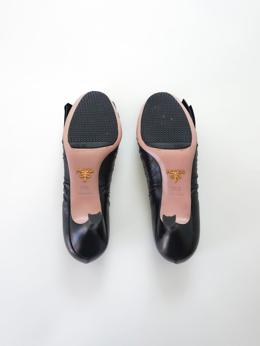 Prada Black Leather Bow Detail Round Closed-Toe Mid Heels (US 6)