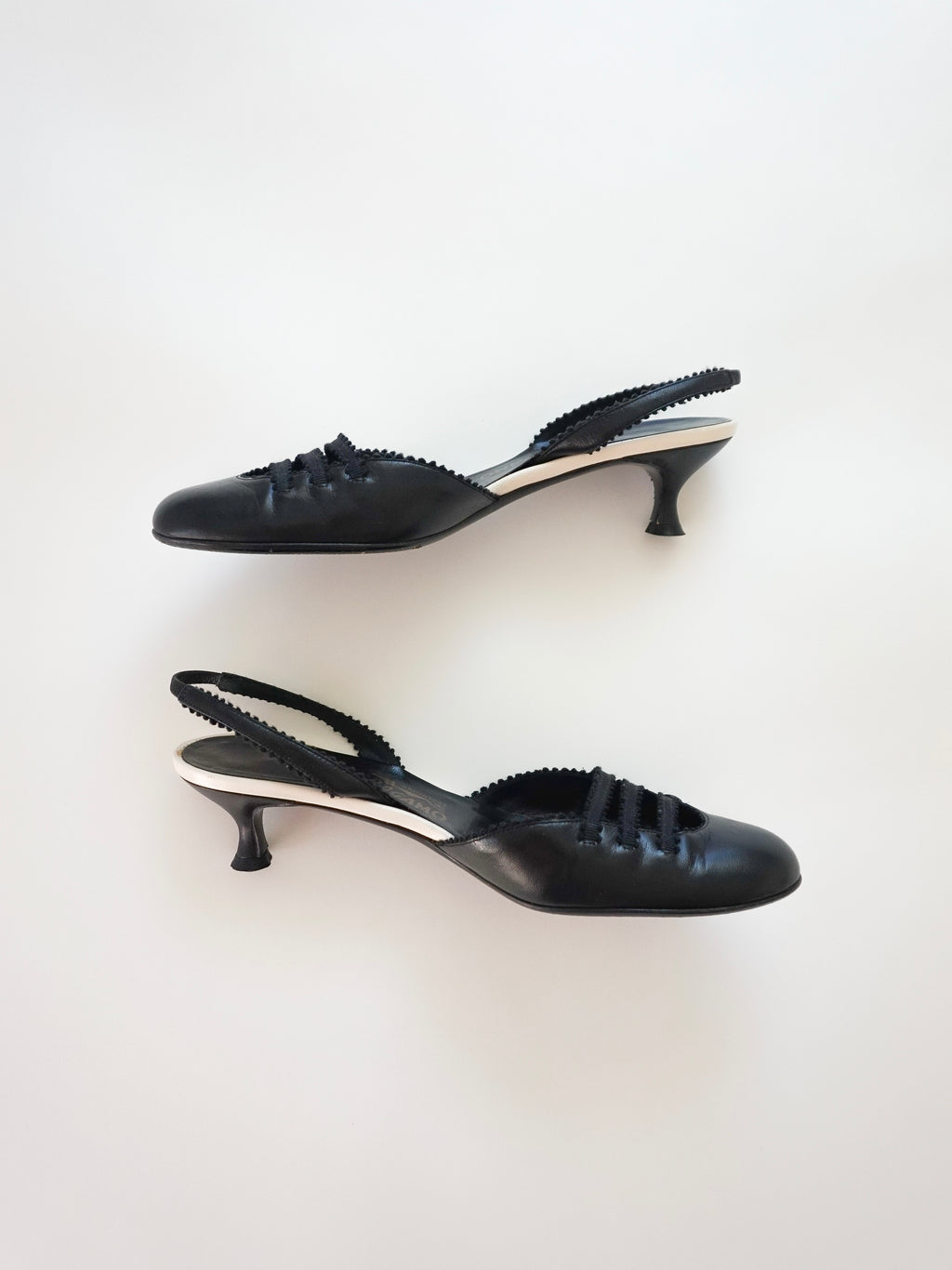 Salvatore Ferragamo Black White Mary Jane Strappy Leather Slingback Closed-Toe Kitten Heels (US 7 / US 7.5)